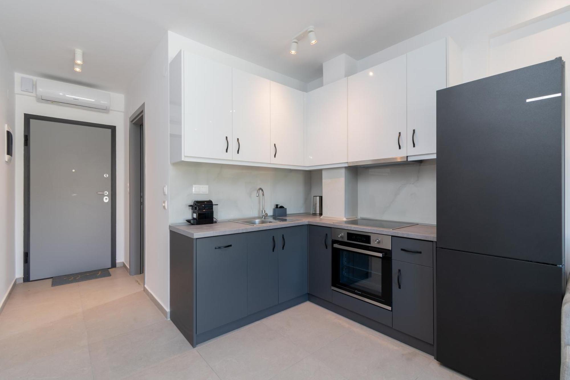 Sithoniars Ground Floor Gem In Apartment *
