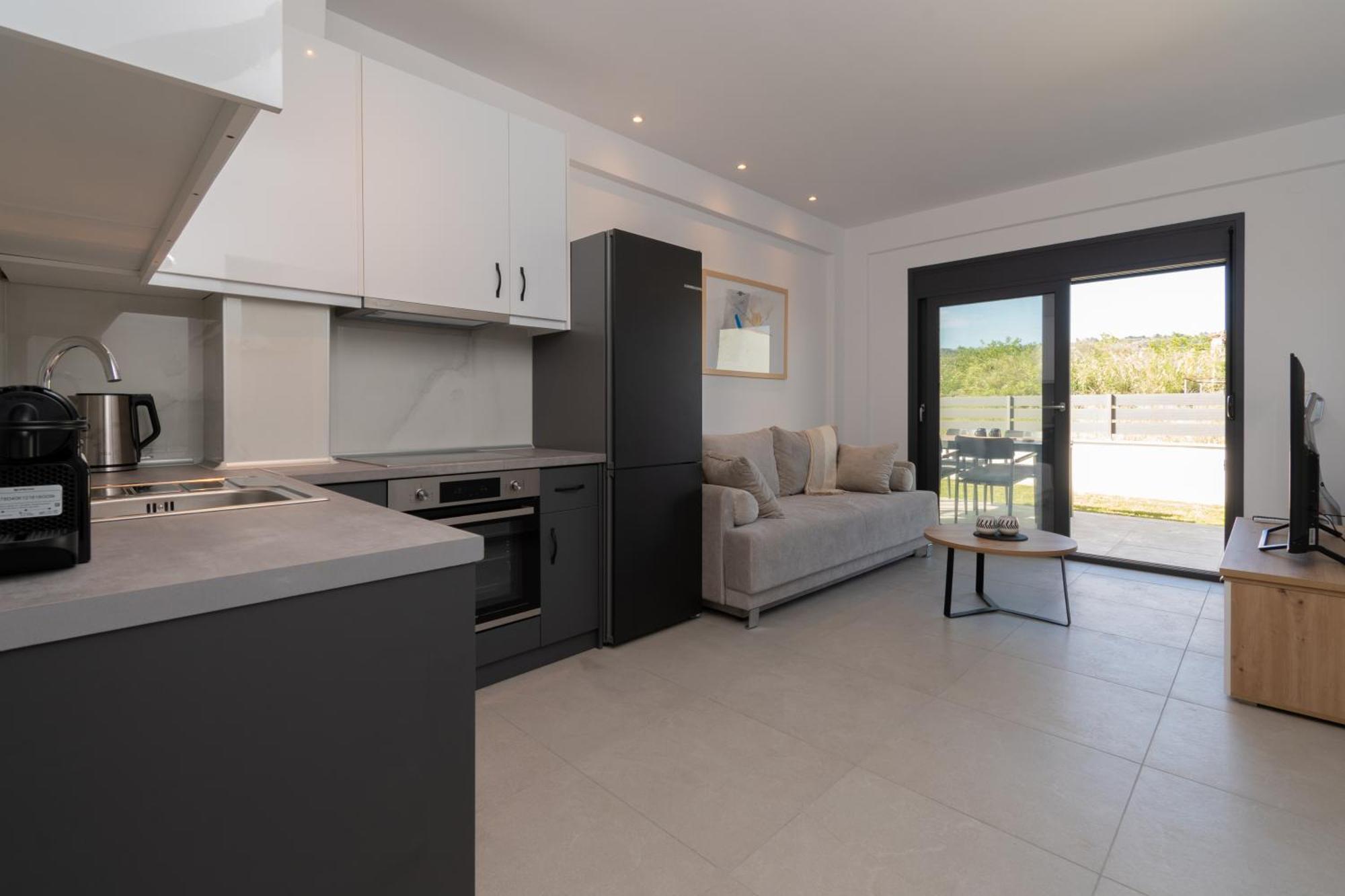 Sithoniars Ground Floor Gem In Nikiti (Sithonia)